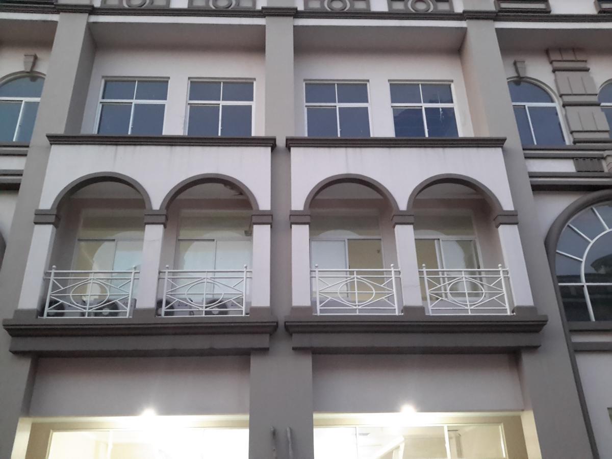 Grand Galaxy At Kalimalang Motel Bekasi Exterior photo